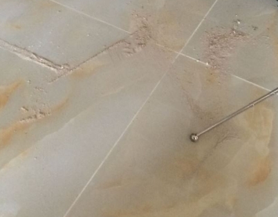察雅瓷砖空鼓维修公司分享粘合剂选择不当在瓷砖铺贴过程中可能导致以下问题